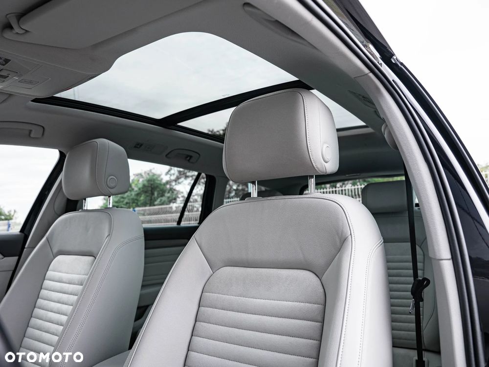 Volkswagen Passat 2.0 TSI Elegance DSG - 22