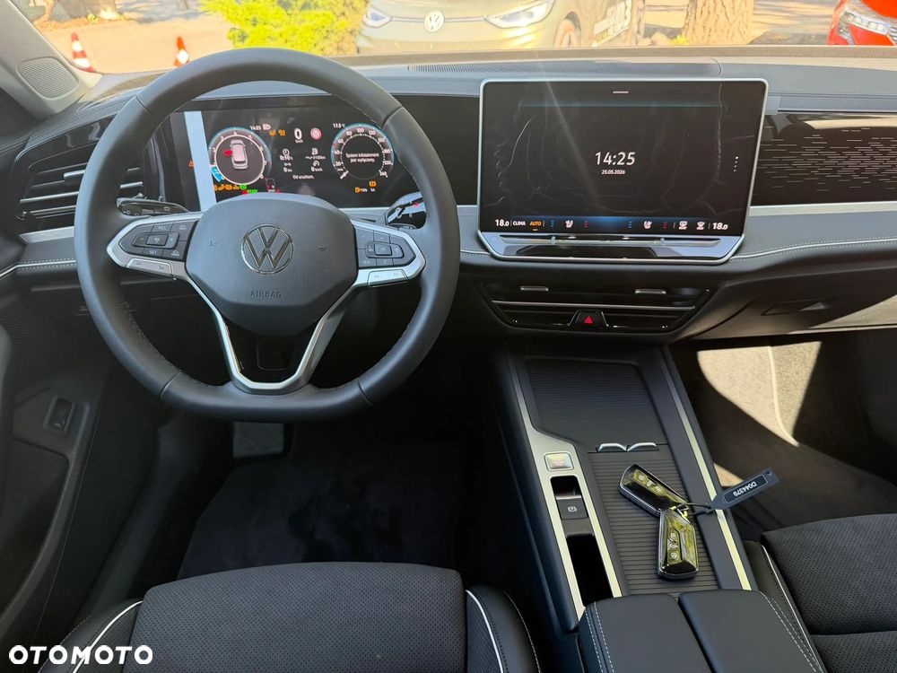 Volkswagen Passat Variant 1.5 TSI ACT mHEV Business Plus DSG - 11