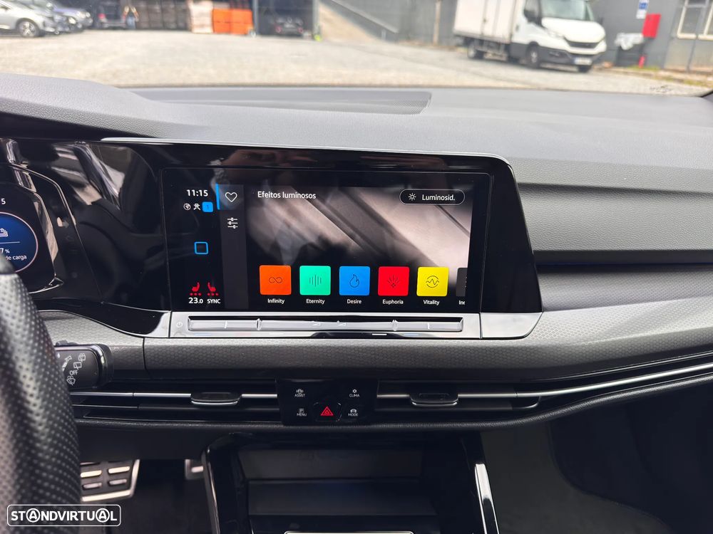 VW Golf 1.4 TSI GTE DSG - 33