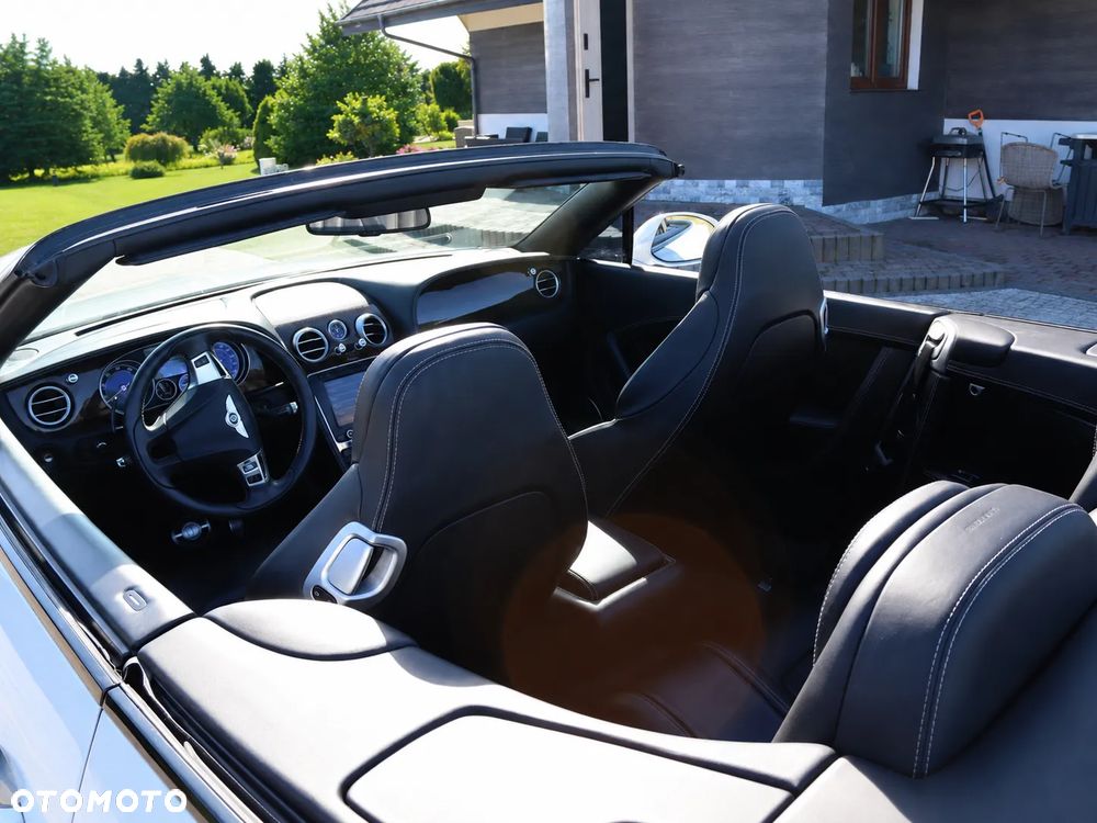 Bentley Continental GT V8 - 39