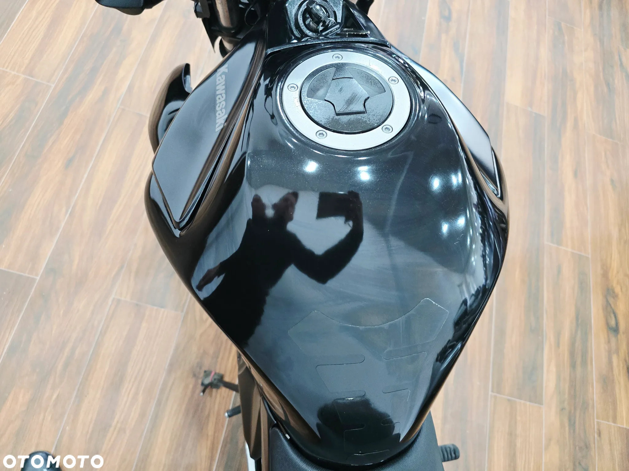 Kawasaki ER - 21