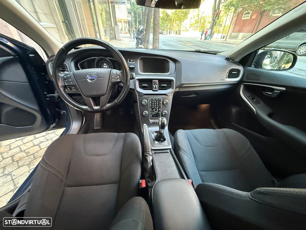 Volvo V40 1.6 D2 Momentum - 9