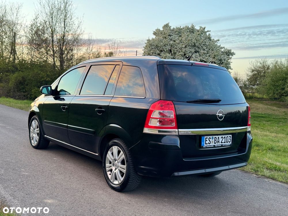 Opel Zafira 1.8 Family - 16