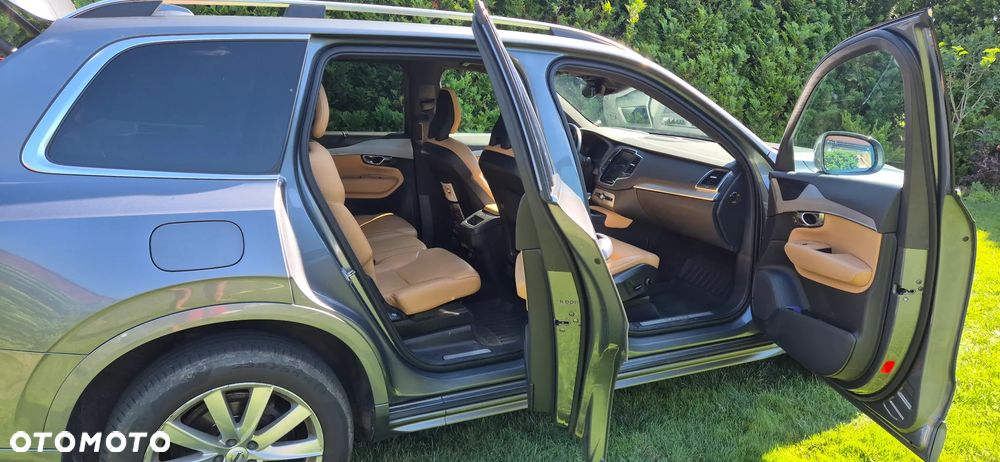 Volvo XC 90 D5 AWD Geartronic Momentum - 13