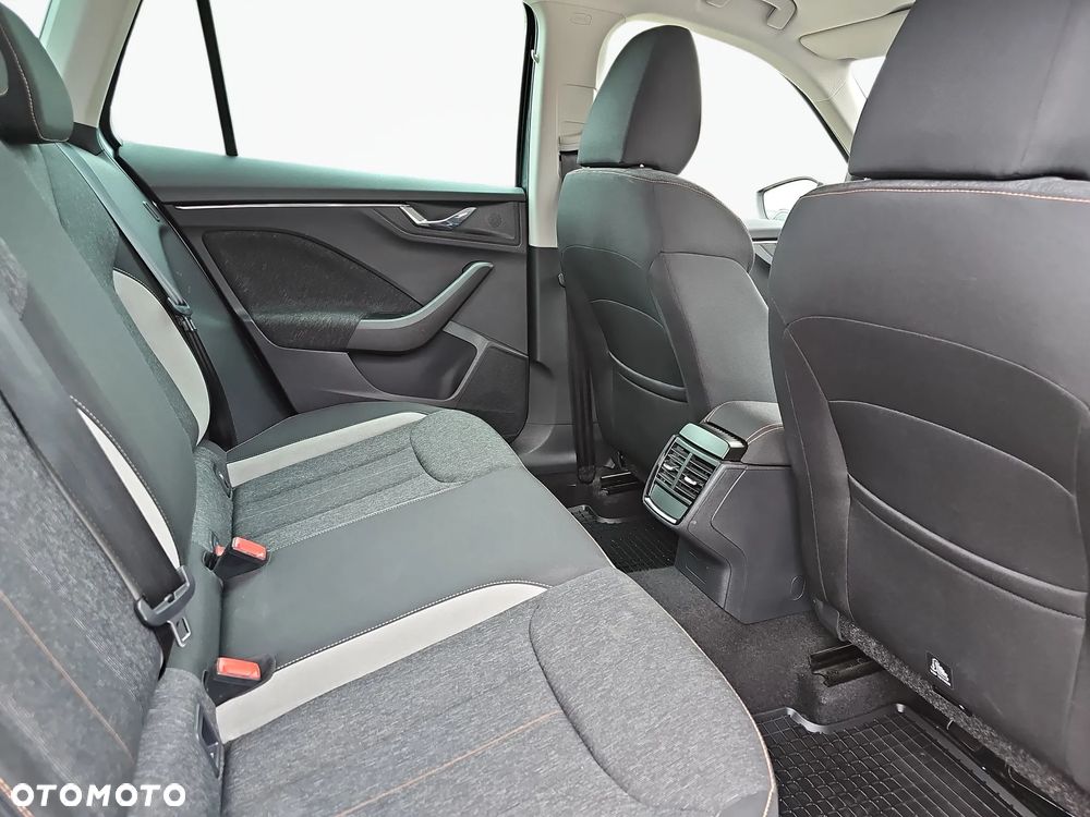 Skoda Kamiq 1.5 TSI Style DSG - 11