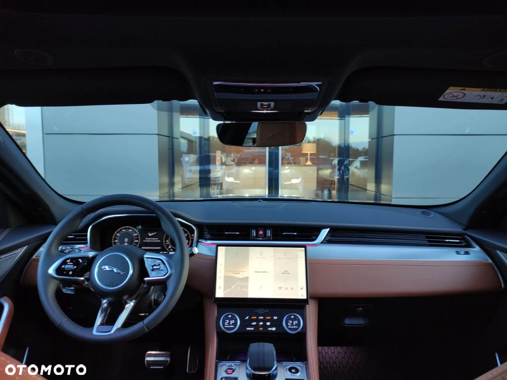 Jaguar F-Pace - 19