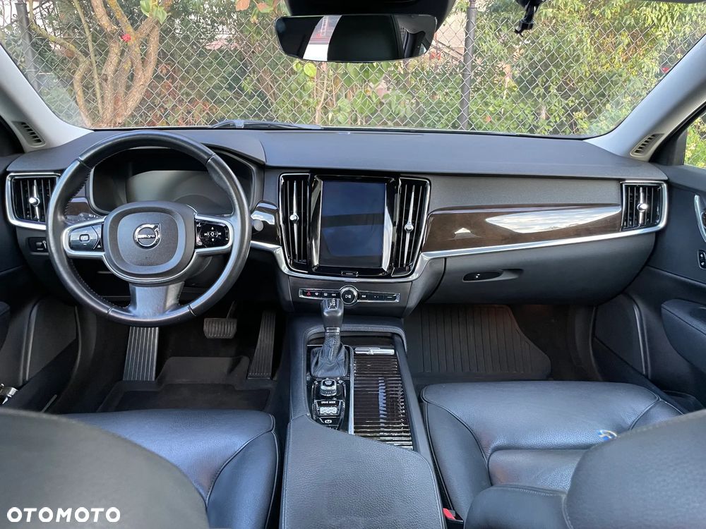 Volvo S90 - 16
