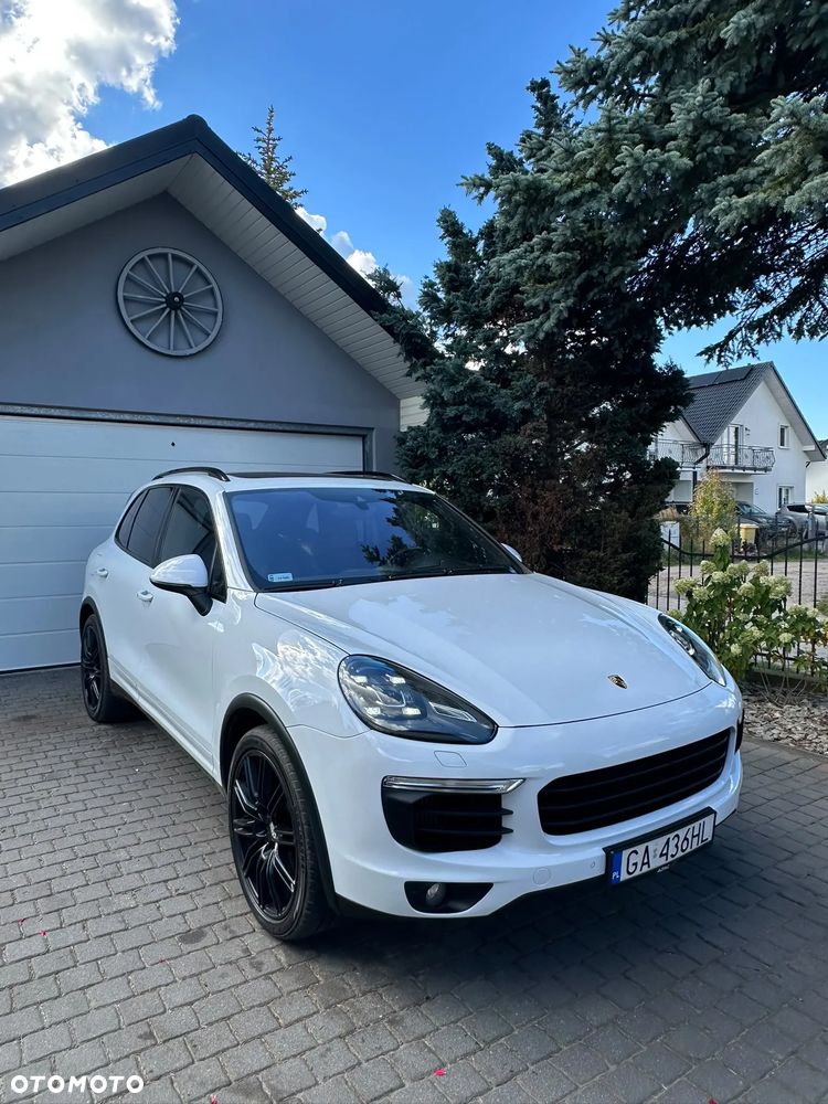 Porsche Cayenne 2014 photo 2