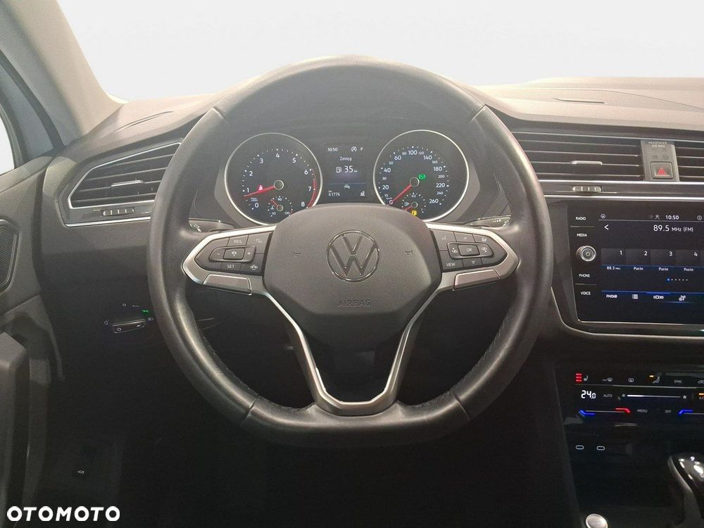 Volkswagen Tiguan - 17