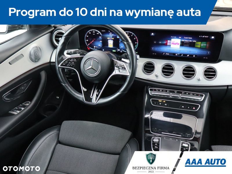 Mercedes-Benz Klasa E - 9