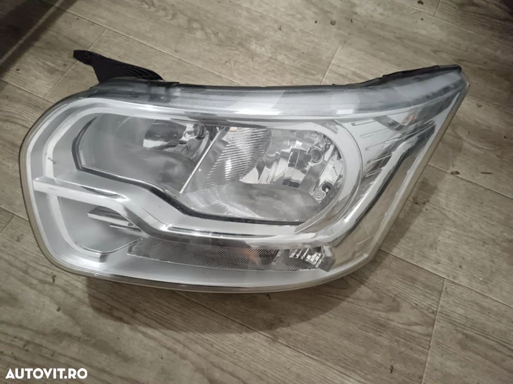 Far stanga/ dreapta Ford Transit 2.2 tdci  2013-2018 BK3113D152AF BK3113D153AF - 2