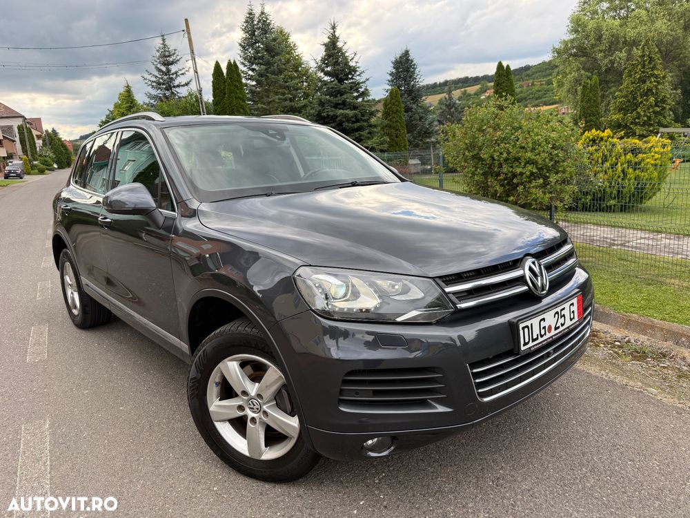 Volkswagen Touareg - 1