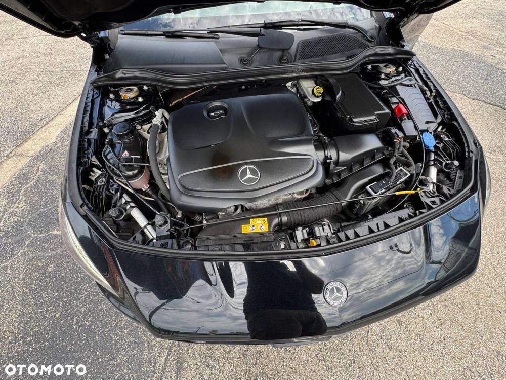 Mercedes-Benz CLA 250 4-Matic AMG Line 7G-DCT - 15
