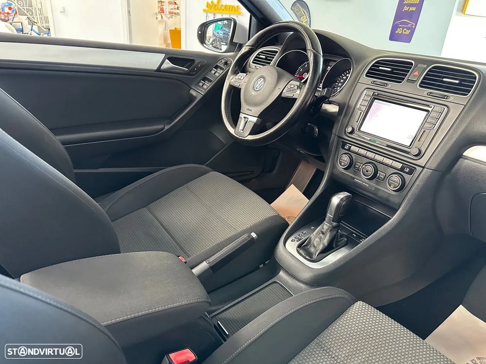 VW Golf Cabriolet 1.4 TSI DSG - 24