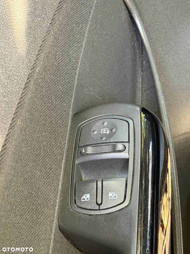 Opel Corsa - 21