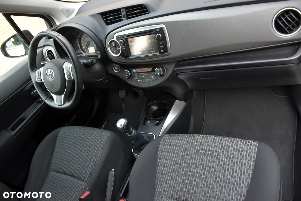 Toyota Yaris 1.4 D-4D Sol EU5 - 7