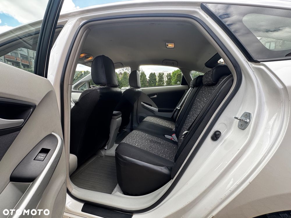 Toyota Prius 1.8 HSD Prestige - 20