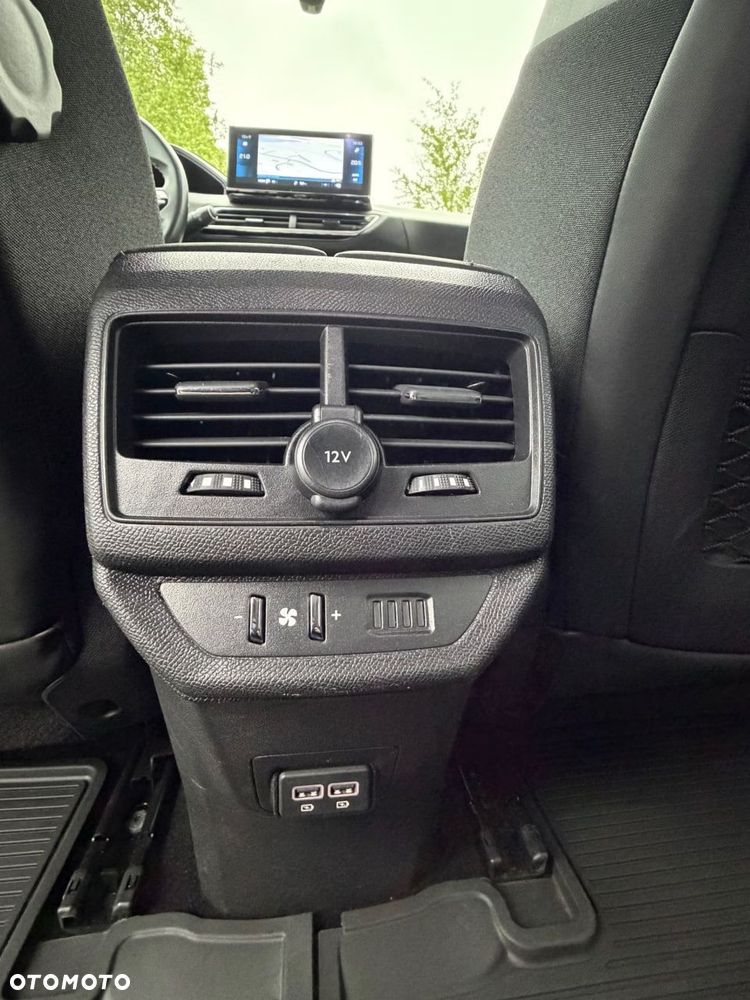 Peugeot 5008 BlueHDi 130 EAT8 Allure - 12