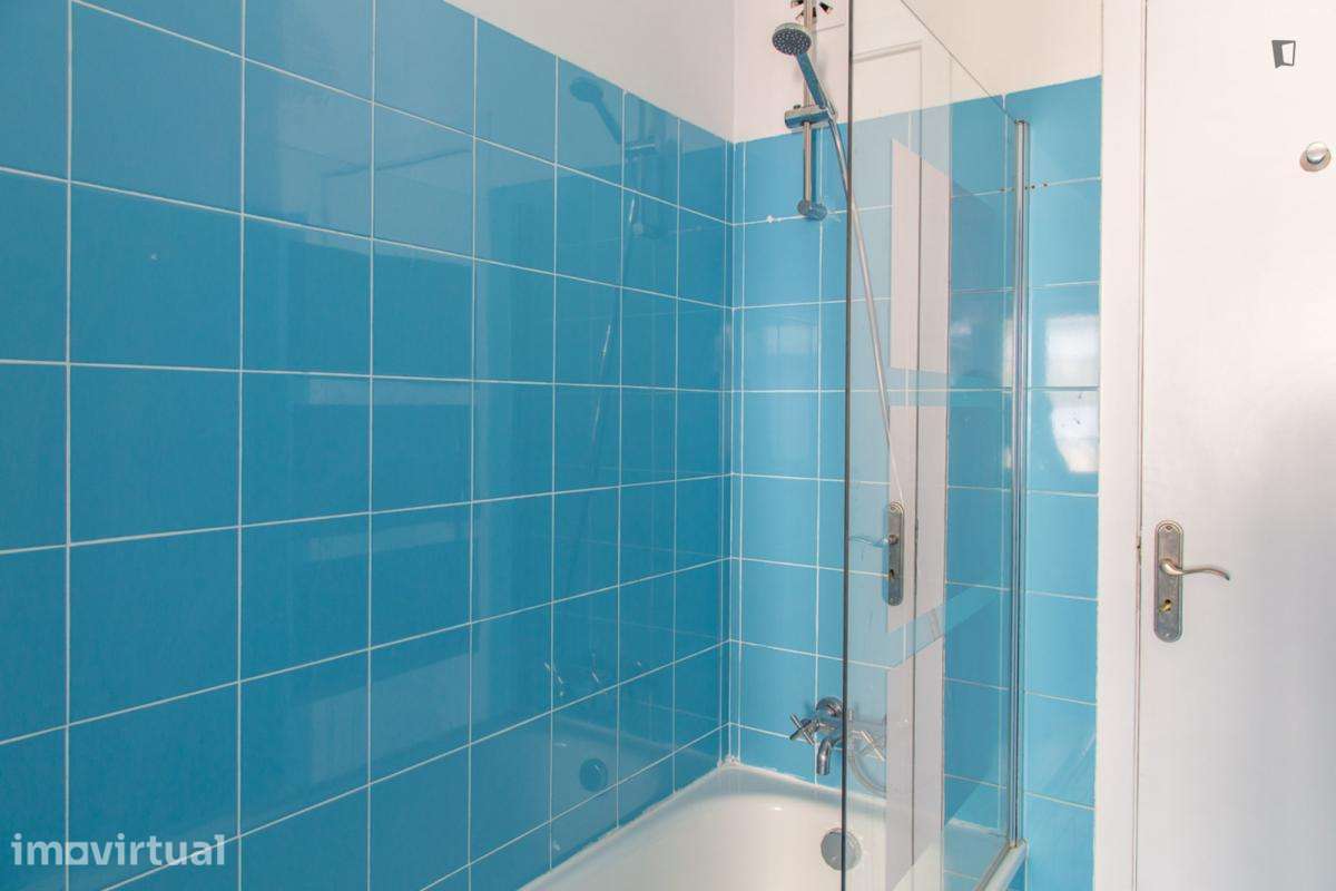 Quarto - localizado em São Sebastião Lisbon - Grande imagem: 5/35