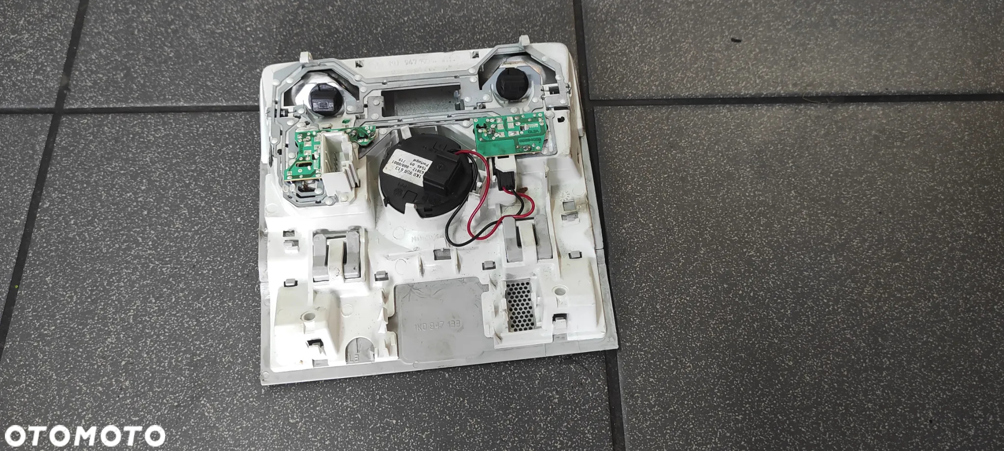 LAMPKA PODSUFITKI SZYBERDACH 1K0947133 1K0959613 VW PASSAT B6 B7 GOLF 5 6 KOMBI HATCHBACK JETTA PLUS SIROCCO TOURAN TIGUAN POLO WYSYŁKA !!!!! - 2