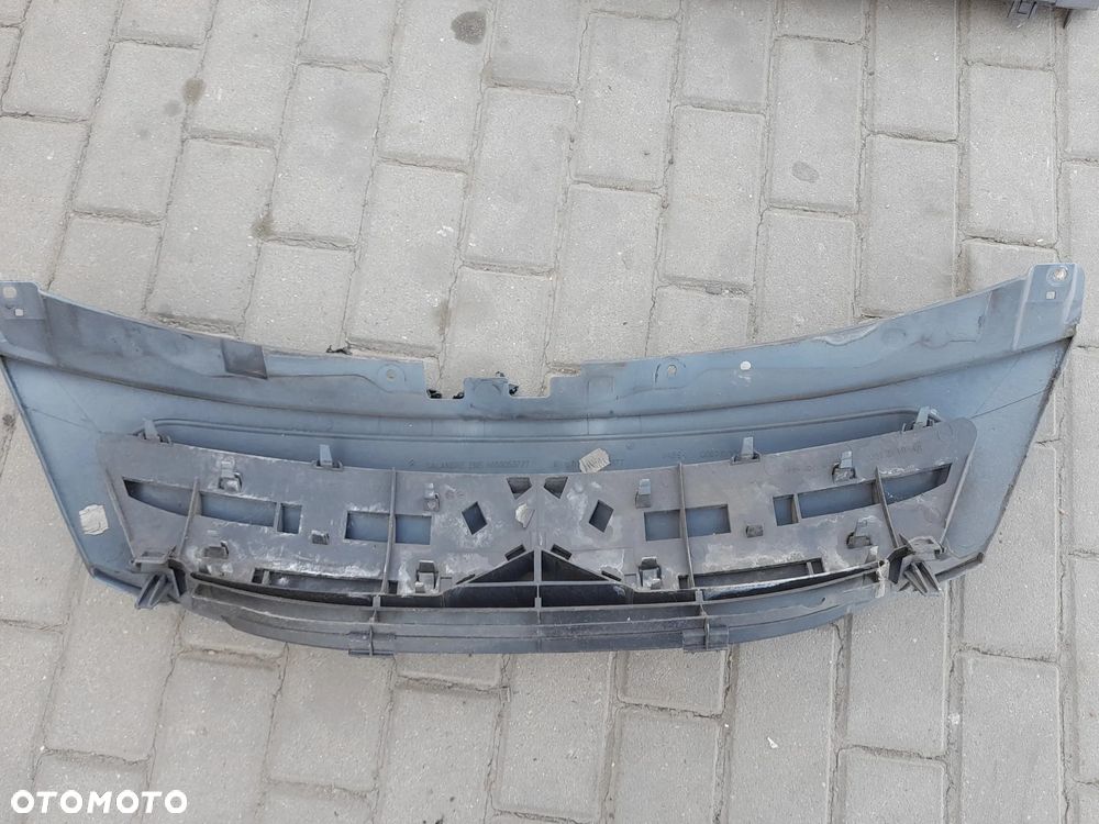 GRILL ATRAPA CITROEN C3 LIFT KMY nr 9653053777 - 2