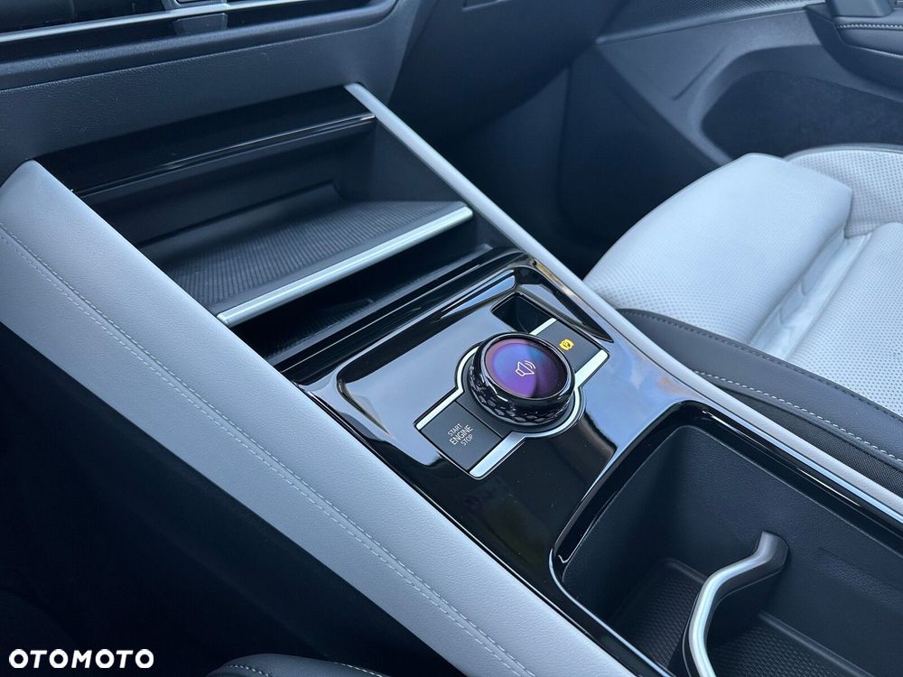 Volkswagen Tiguan - 24