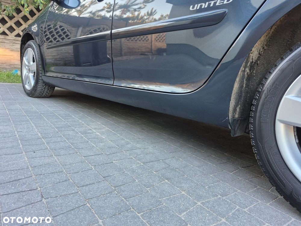 Volkswagen Golf 1.9 TDI United - 12