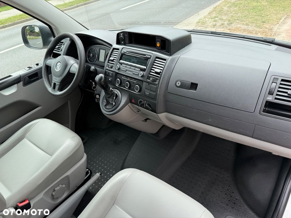 Volkswagen Transporter - 16