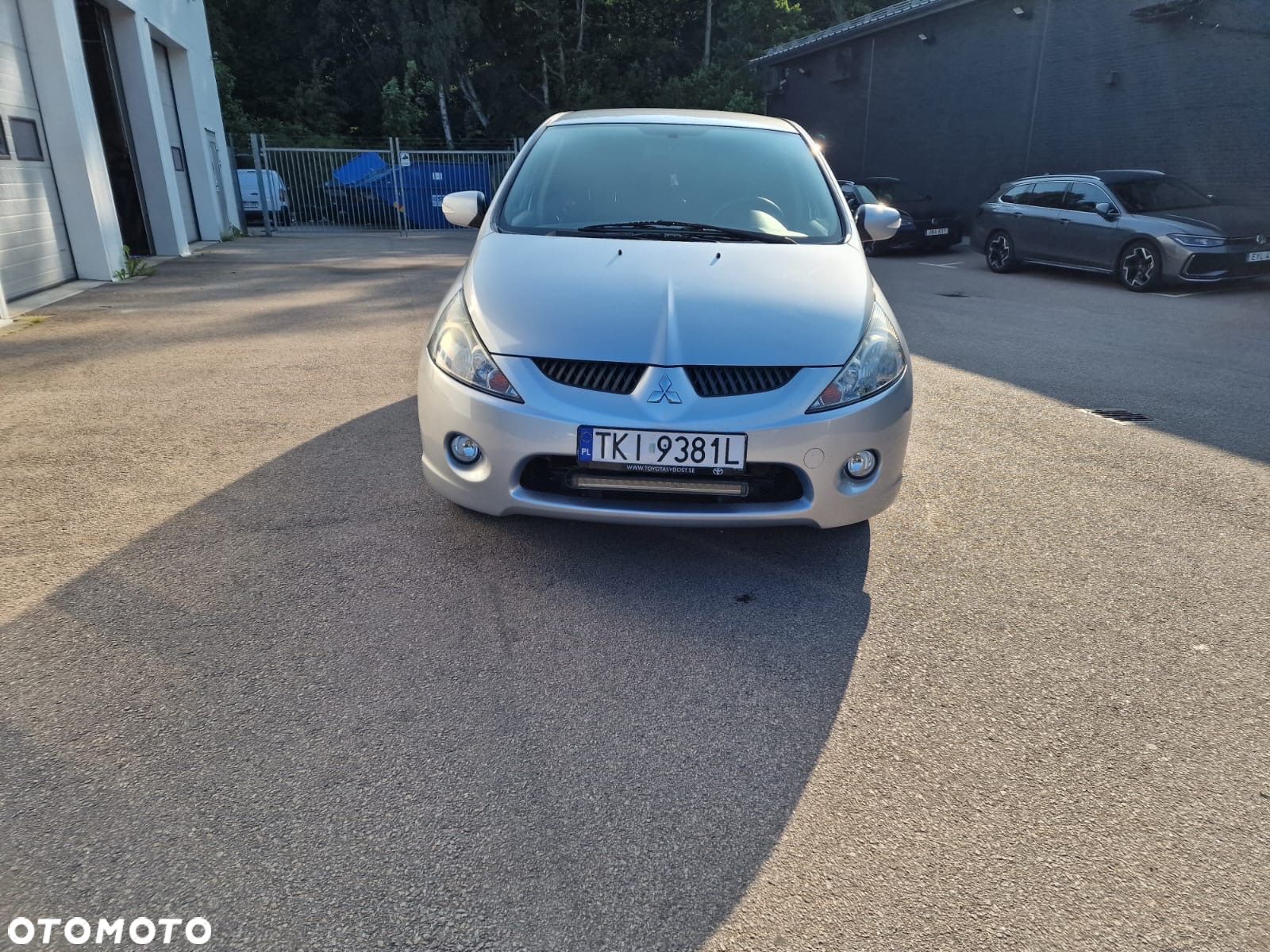 Mitsubishi Grandis 2.0 DID Intense - 1