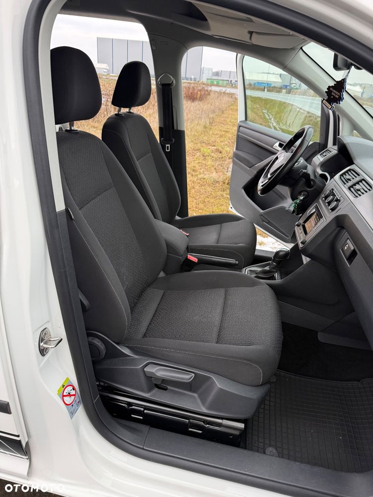 Volkswagen Caddy Maxi 1.4 TSI Comfortline DSG - 23