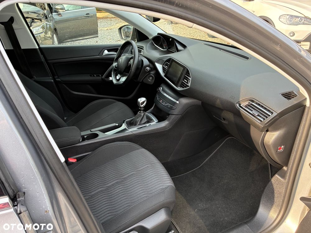 Peugeot 308 1.6 BlueHDi Active S&S - 11