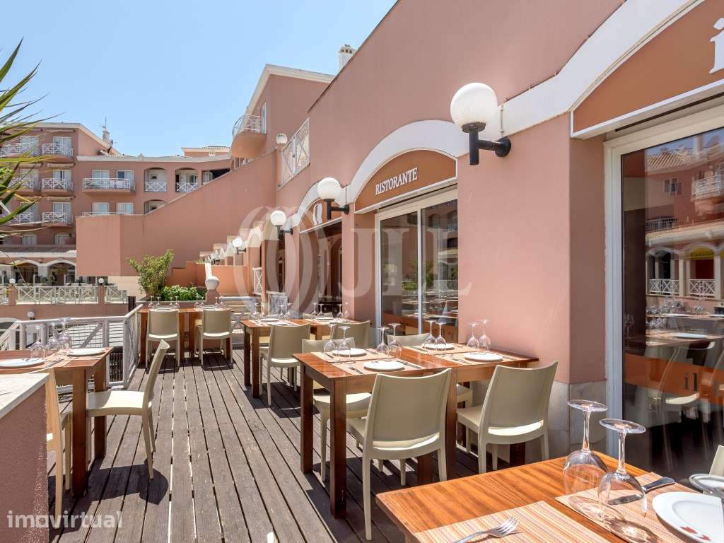 Restaurante perto da praia de Vilamoura, Algarve - Grande imagem: 3/20