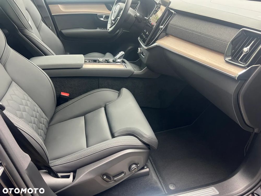 Volvo XC 90 T8 AWD Recharge Plus Dark - 13