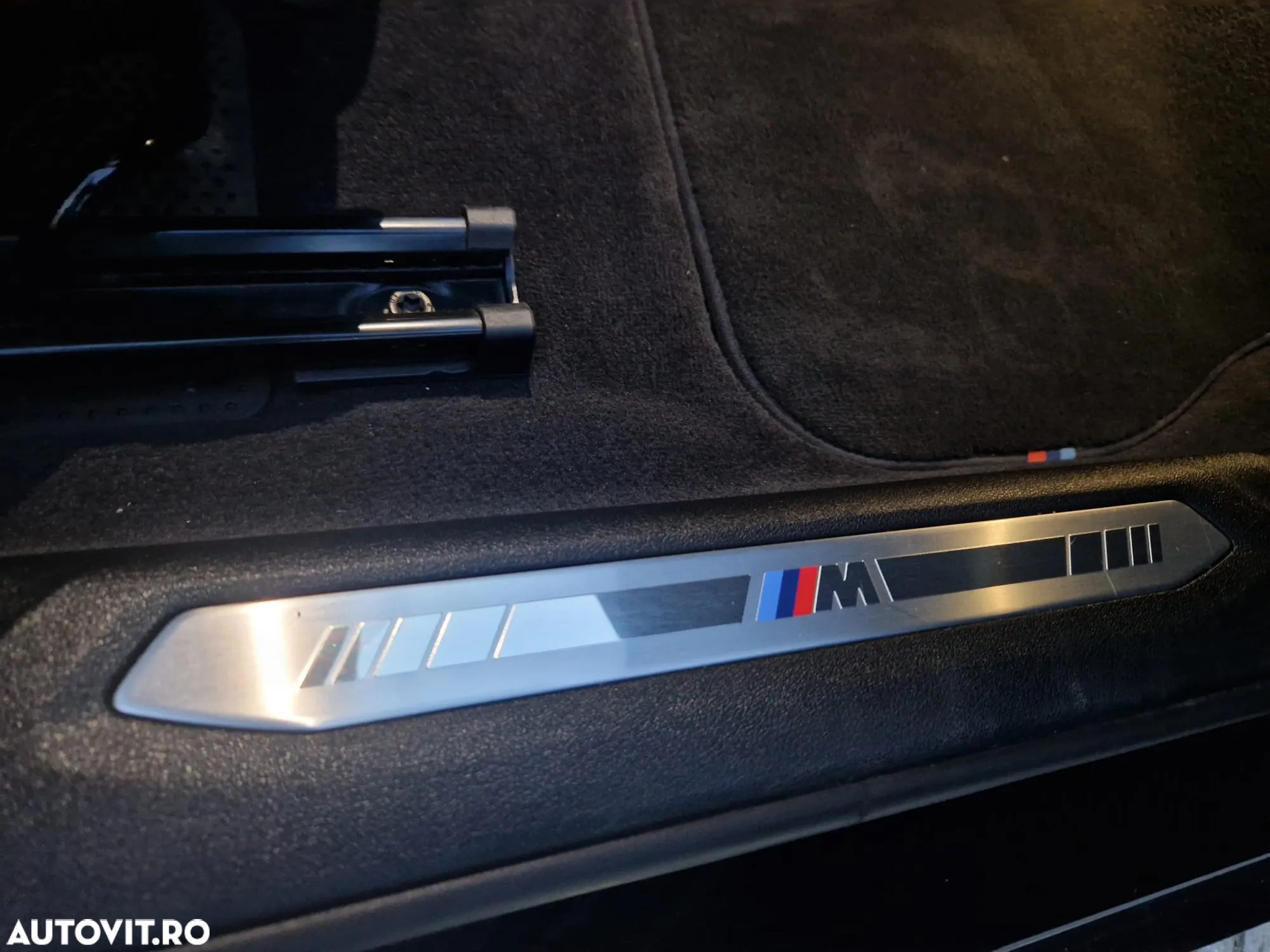 BMW Seria 1 118i Aut. M Sport - 24