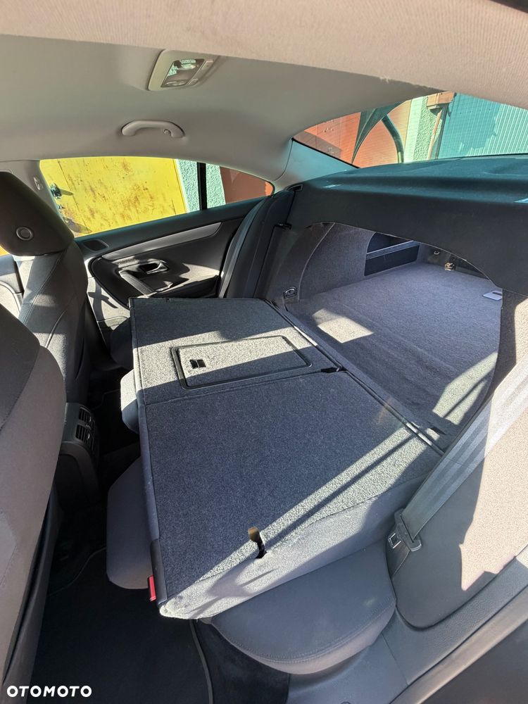 Volkswagen Passat CC 2.0 TDI 4Motion - 34