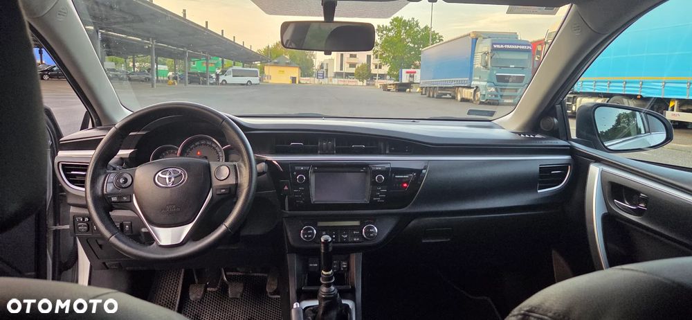 Toyota Corolla 1.6 Prestige - 8