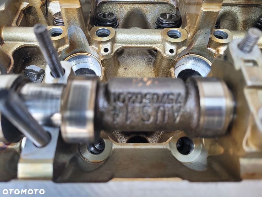 GŁOWICA SILNIKA BMW N62B48 PRAWA 7540320 0177227 7542612 - 7