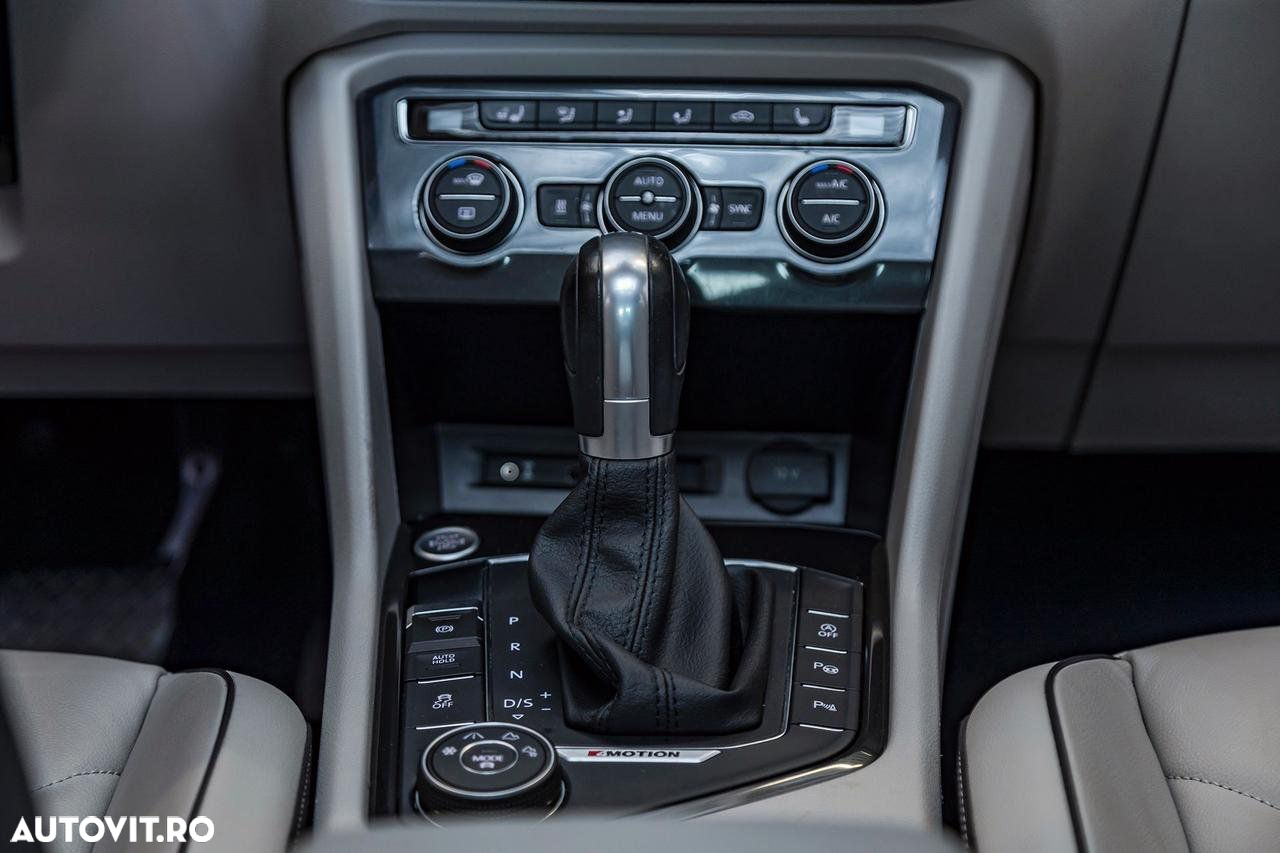 Volkswagen Tiguan - 10