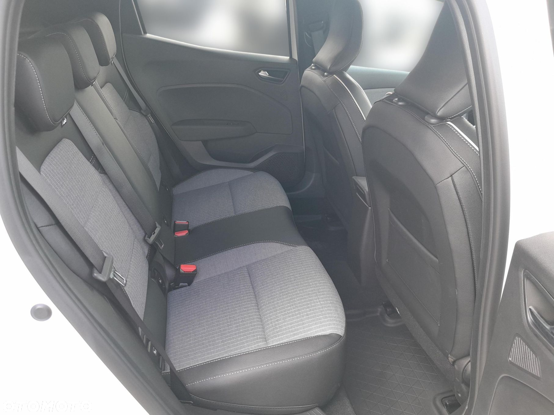 Renault Clio - 20