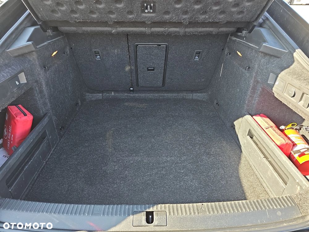 Skoda Superb 2.0 TDI Sportline DSG - 25