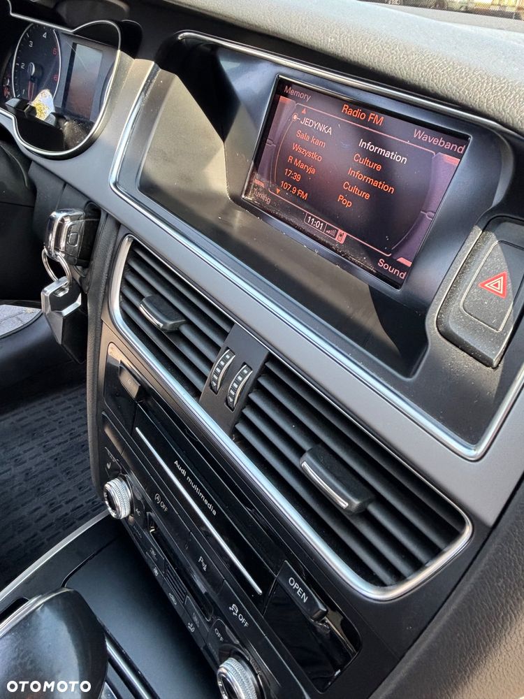 Audi A4 Avant 2.0 TDI Multitronic - 28