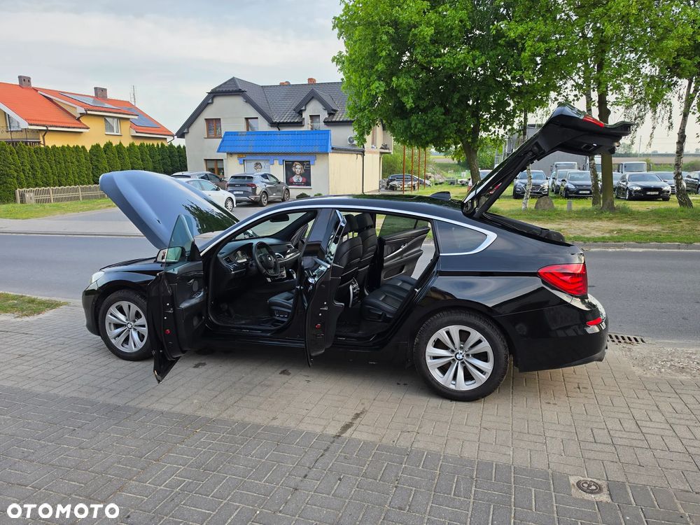 BMW 5GT - 26