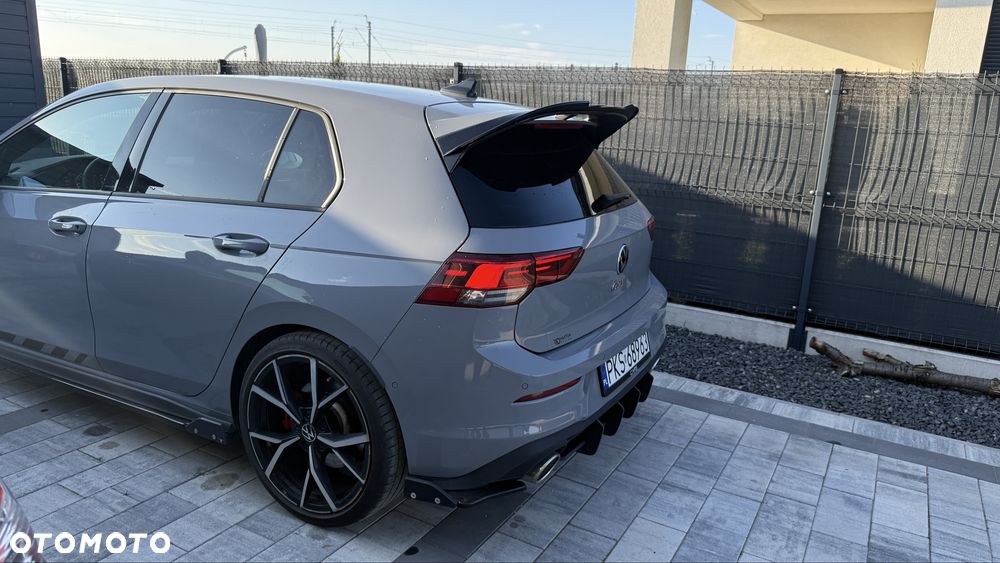 Volkswagen Golf - 3