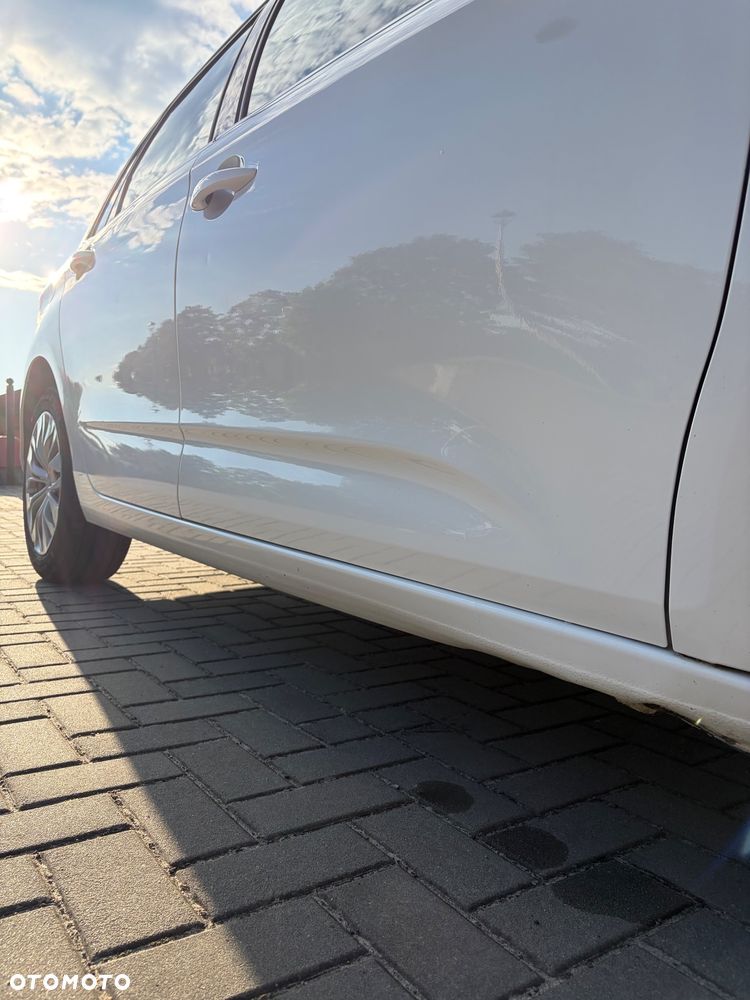 Citroën C4 HDi 110 Attraction - 5