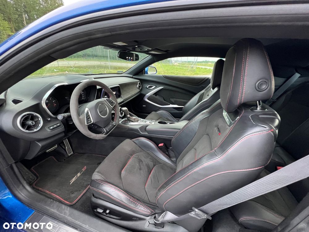Chevrolet Camaro - 21