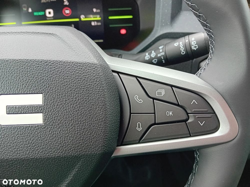 Dacia Duster 1.8 Full Hybrid 155 Journey MMT - 20