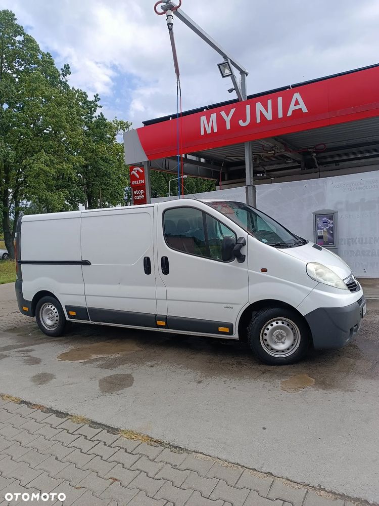 Opel Vivaro - 2