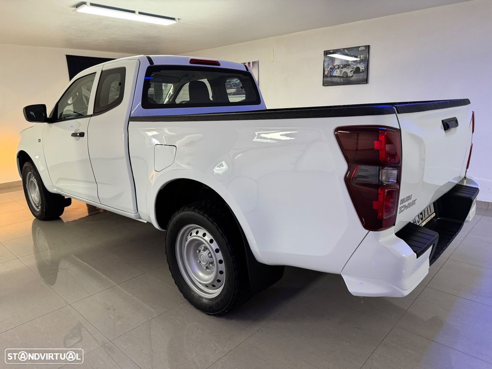 Isuzu D-MAX 1.9 DDi 4X4 IVA DEDUTÍVEL X-CAB LONG 3LUG. - 32