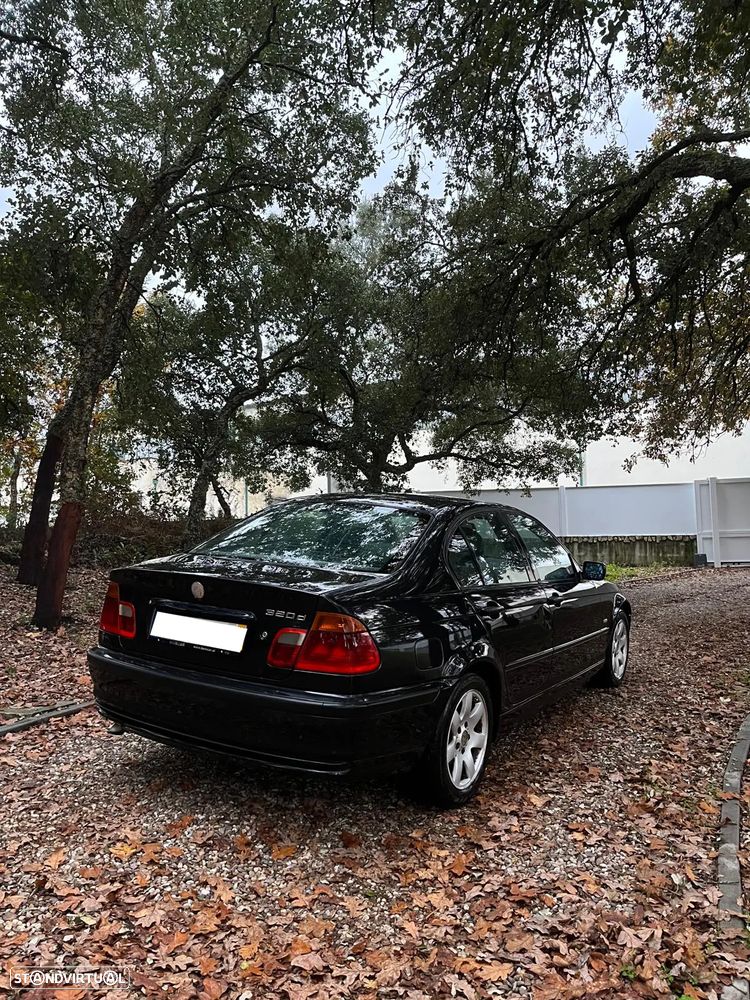 BMW 320 d Touring - 6