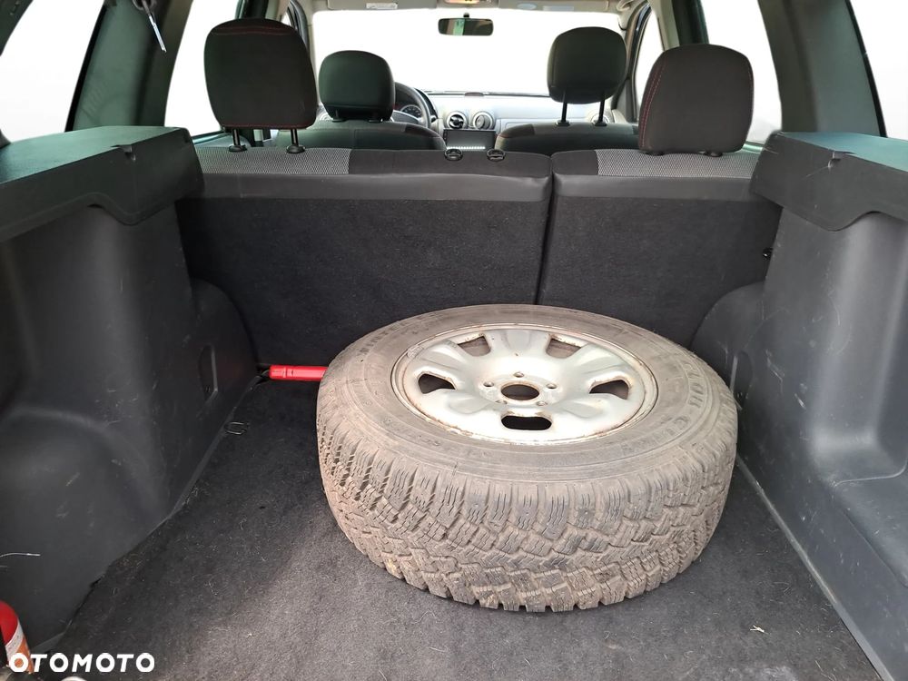 Dacia Duster 1.6 16V 105 4x2 Laureate - 12